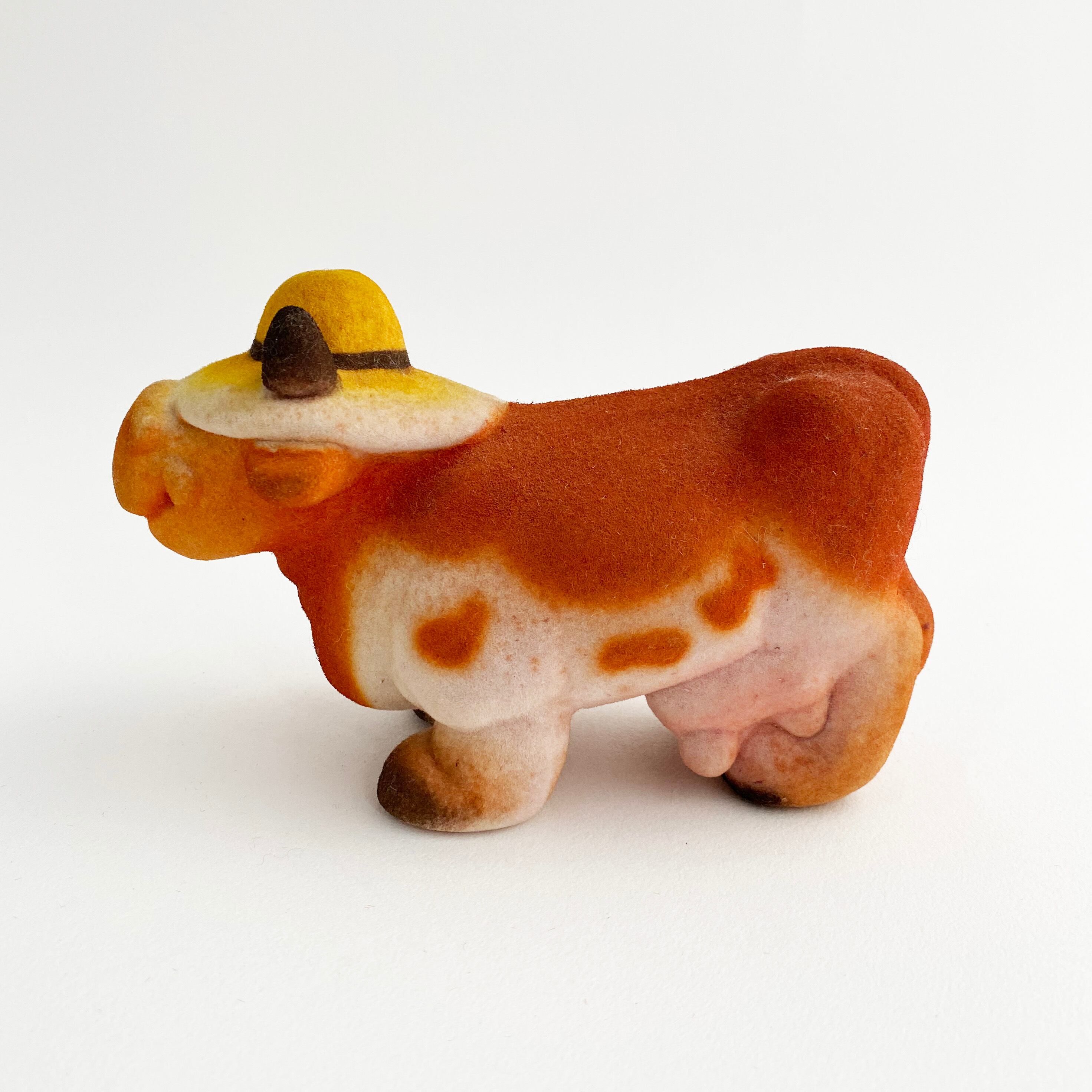 スポンジ人形（牛B/帽子）