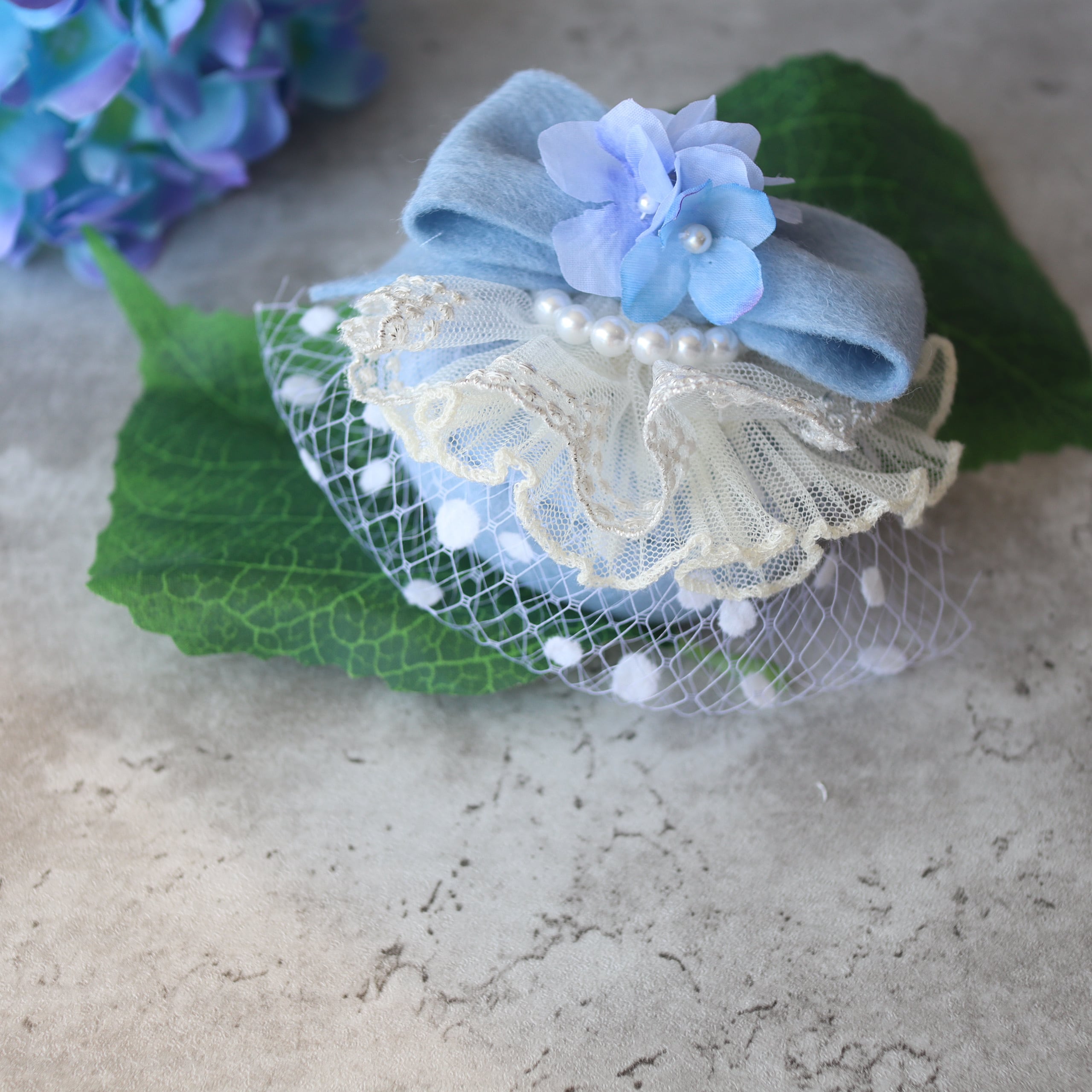 マルチカラー花モチーフドーム型帽子