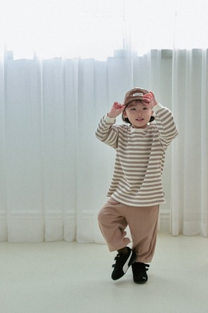 【予約】the beige Eyelet Jogger Pants