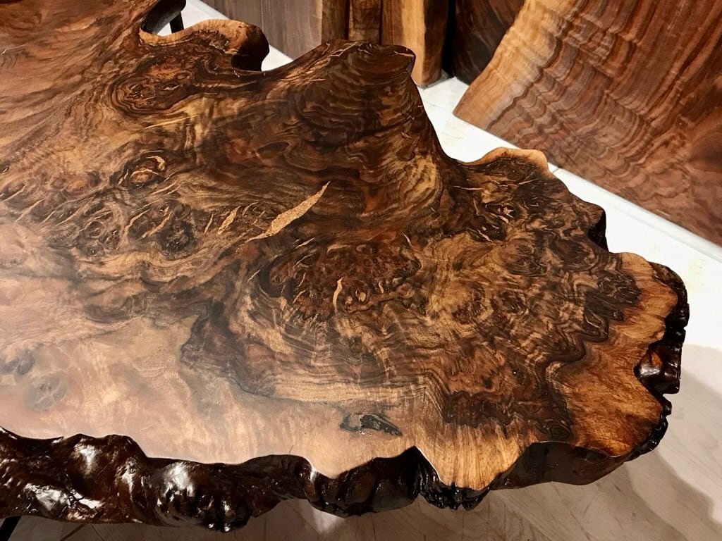 クラロウォールナット_850×330-600-1000×50_横浜元町店_テーブル天板