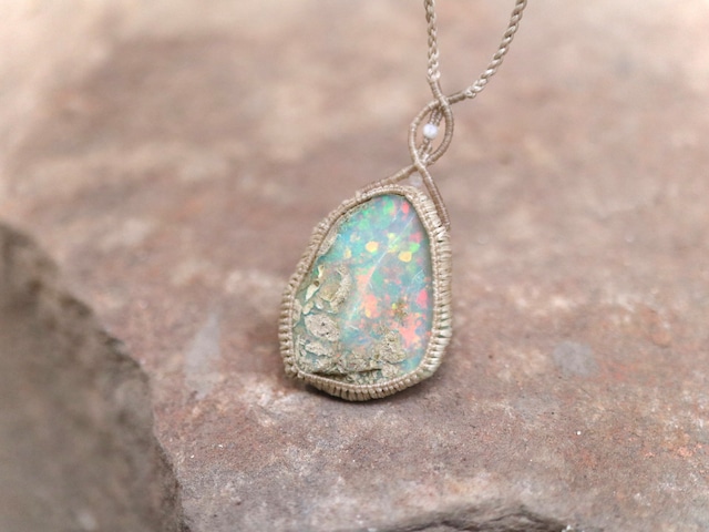 エチオピアンオパール原石　ペンダント3