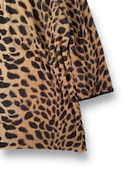 Leopard pattern design neck top