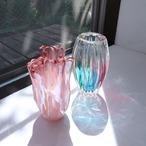 ピンクのひらひら花瓶