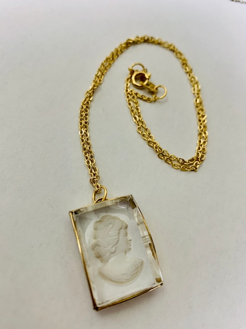 Vintage Intaglio Pendant Necklace ①