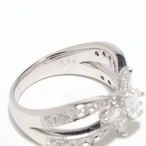 ダイヤモンド デザインリング pt900 / 0.710ct / 0.352ct