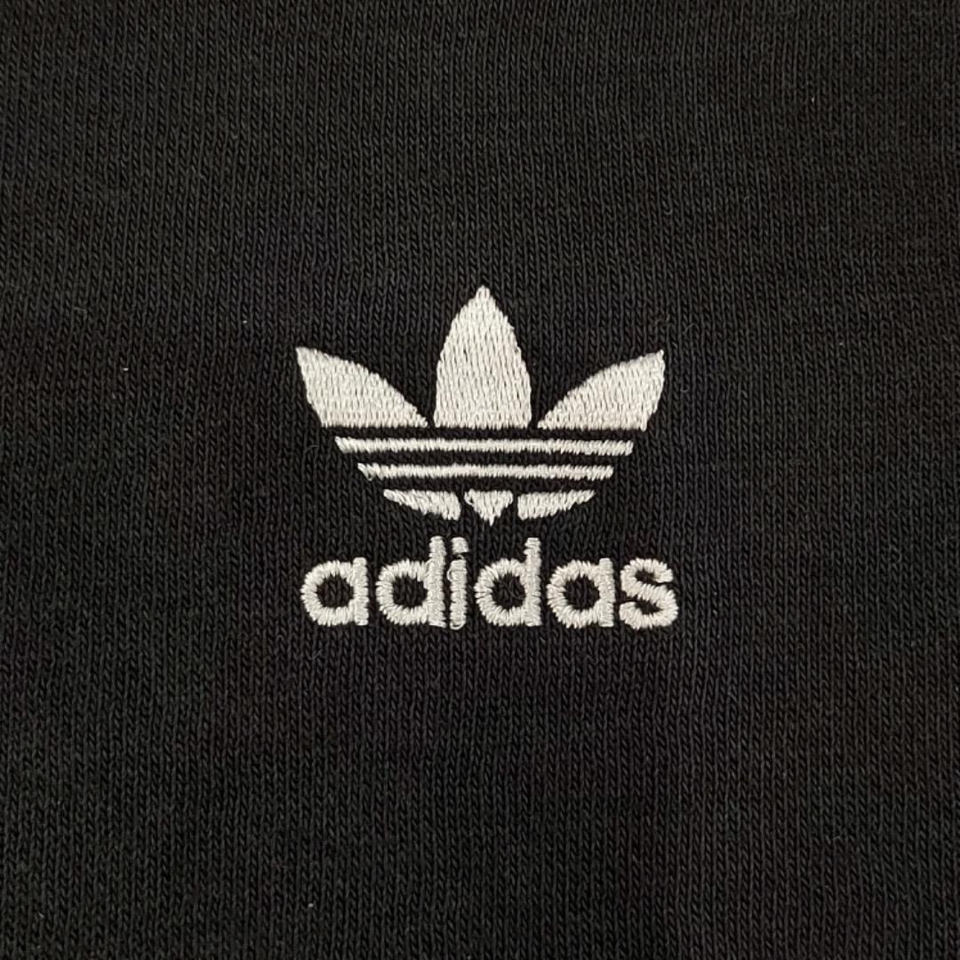 adidas アディダス パーカー トレフォイル刺繍センター 黒 M adidas アディダス パーカー トレフォイル刺繍センター 黒 M