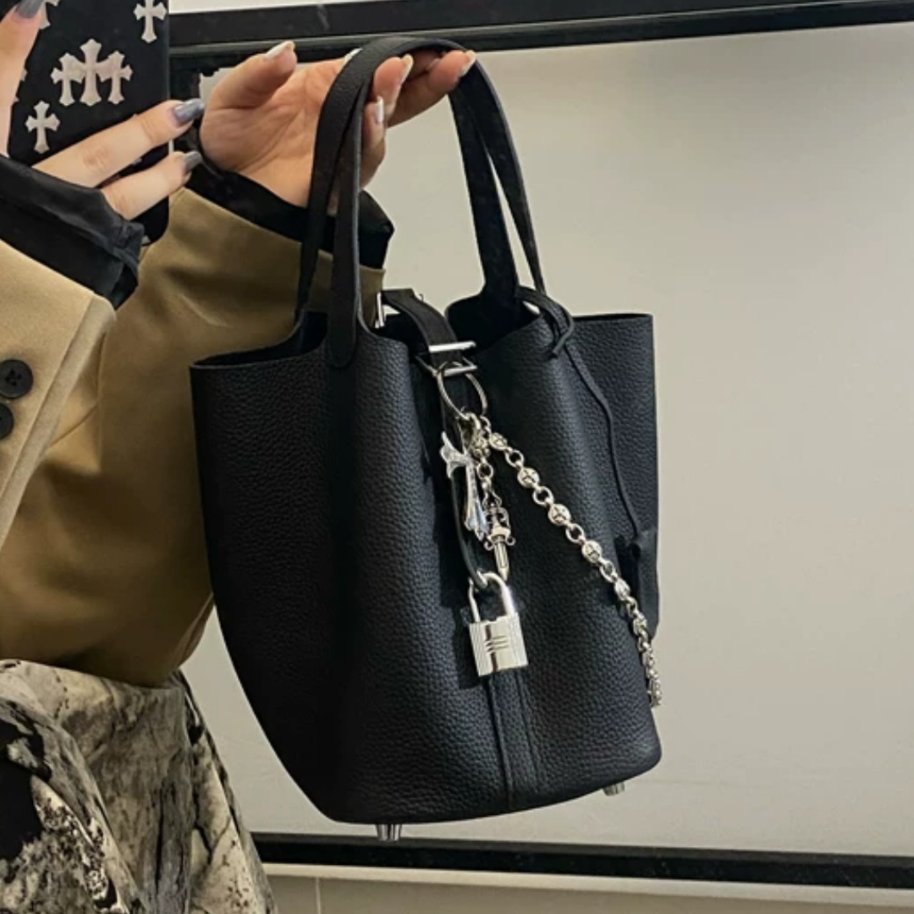 Genuine leather bucket bag (ME487)