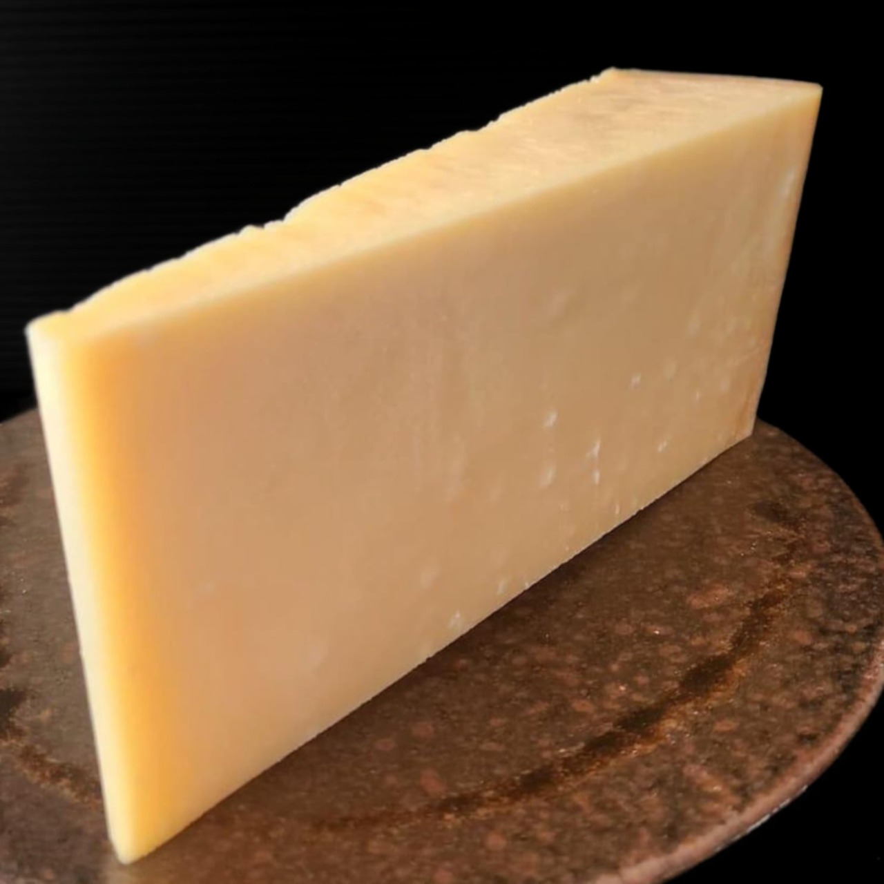 イタリア産 グラスフェッド パルミジャーノ・レッジャーノ 24ヶ月以上熟成 5kg 業務用 Grassfed Parmigiano Reggiano Cheese 24+ Months Aged 5kg | Large Bulk