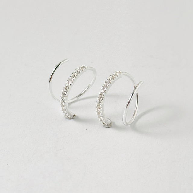 【再入荷】スパイラル ジルコニア フープ ピアス