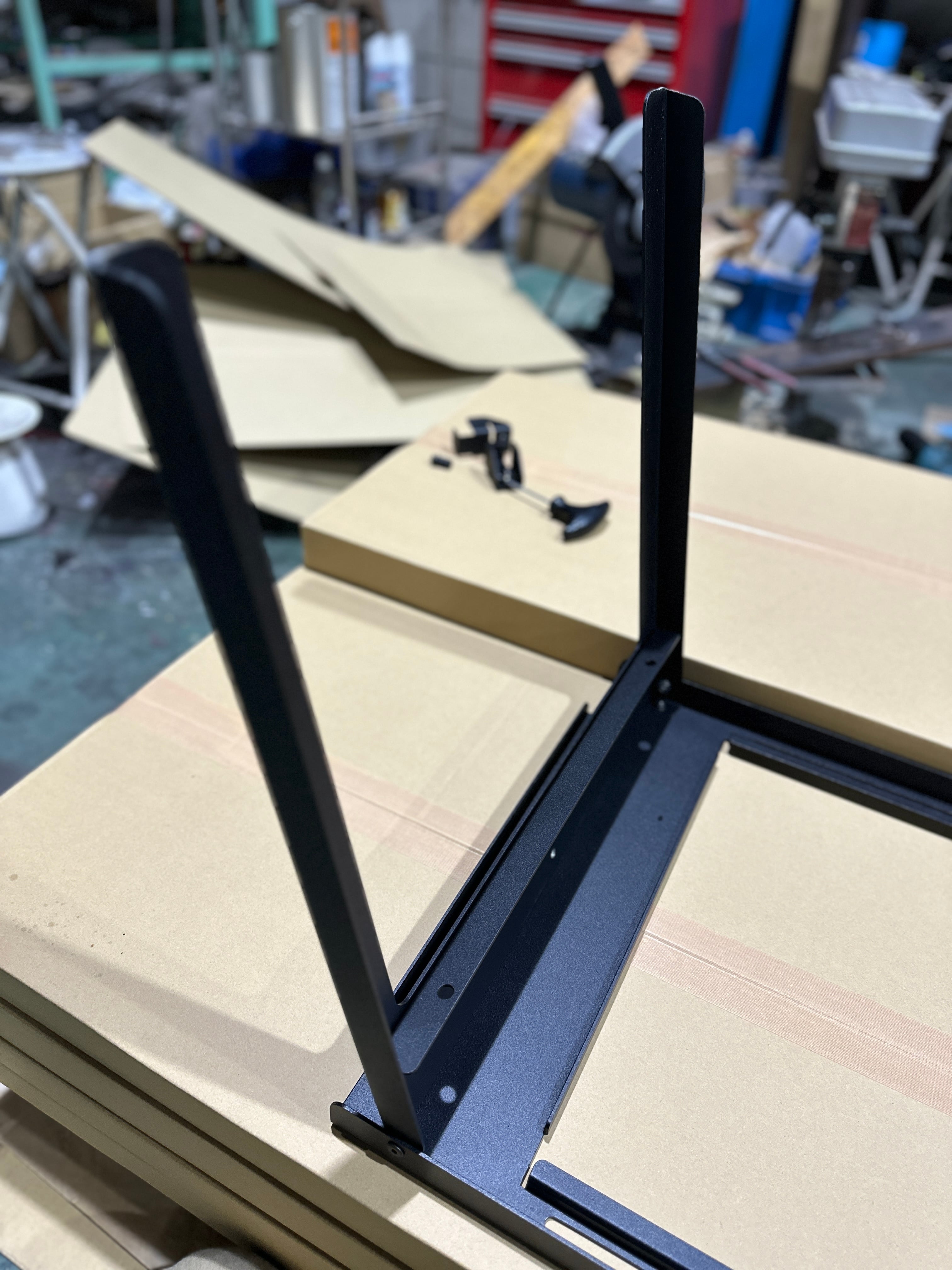 ブリッジできちゃうIGTテーブル（アルミコンテナ用ブラケット付属