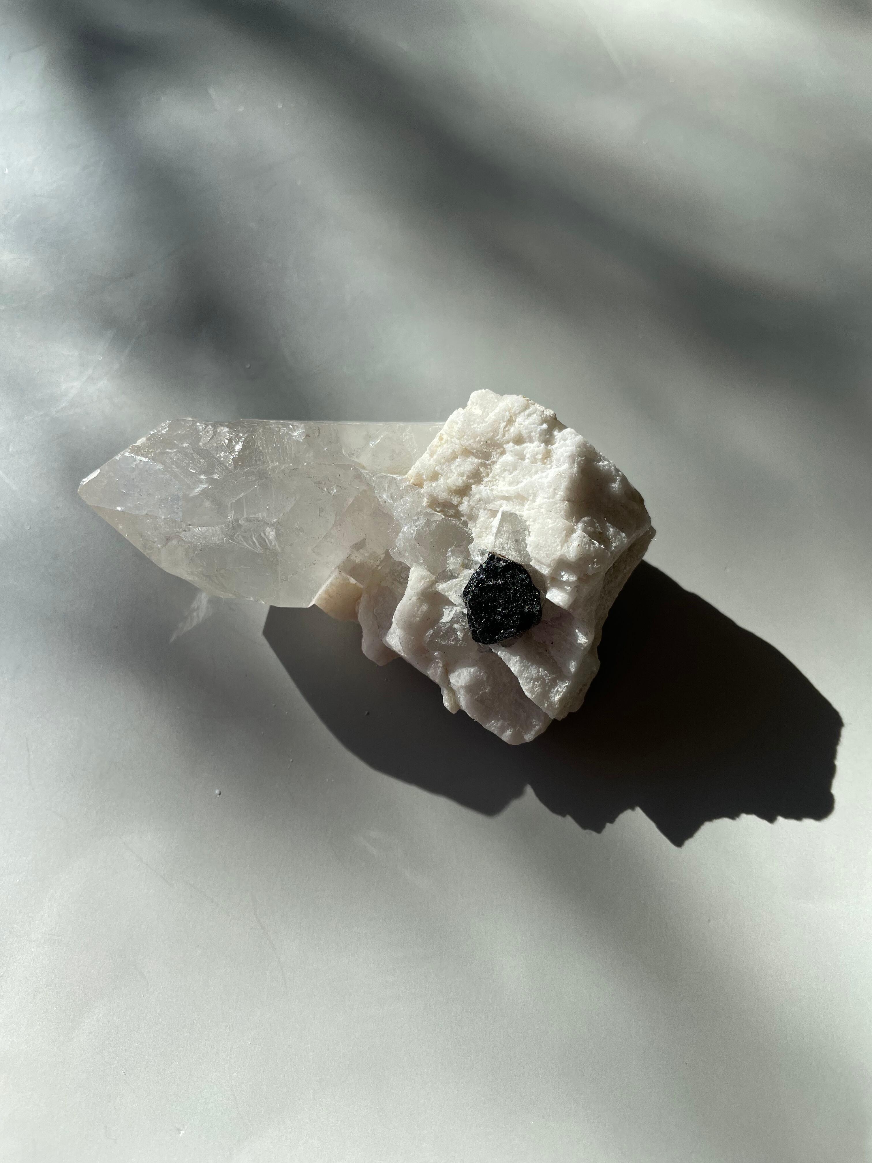 パキスタン　ギルギット　スカルドゥ産　ヒマラヤ水晶　ブラックトルマリン