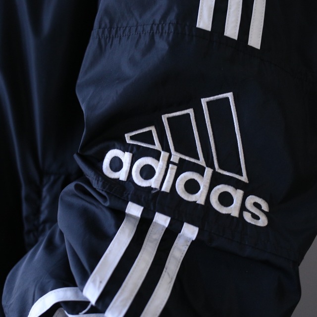 "adidas" black × white over silhouette zip-up nylon parka