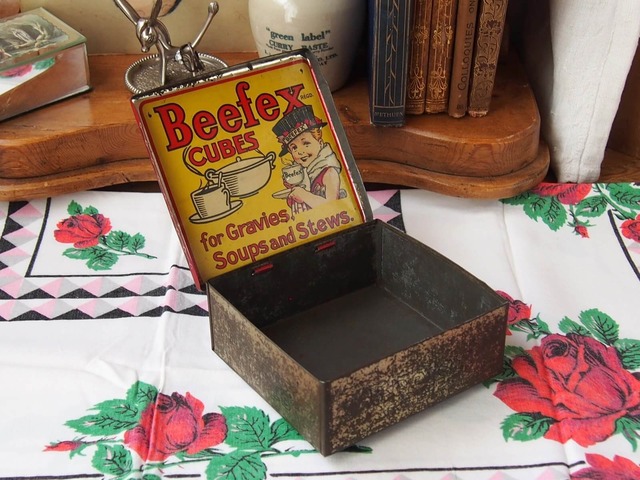 イギリスアンティーク　Beefex Cubes Tin　ブイヨンキューブ缶