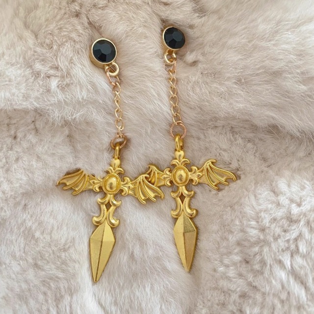 SEASONZ 金属製ペンダント 襟飾り 十字架 クロス 魔法使い 王子系 少年装 USJコーデ 量産型