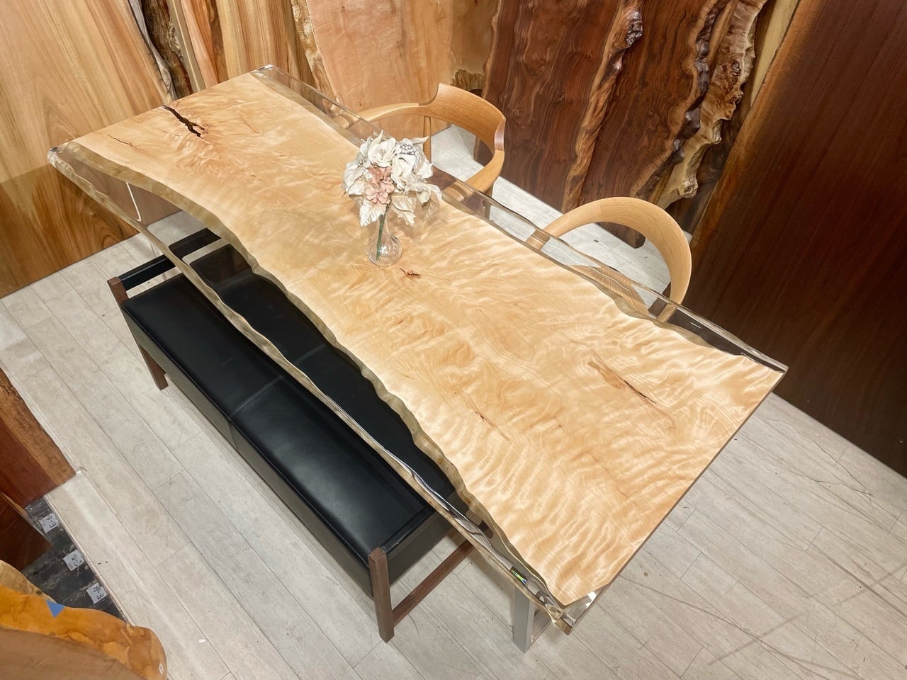 水目桜（ミズメザクラ） | 千年家具 - 無垢一枚板テーブル・ダイニング