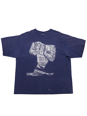 RAGE AGAINST THE MACHINE WHO IS BEYOND THE LAW? BABARA KRUGER MONEY XL