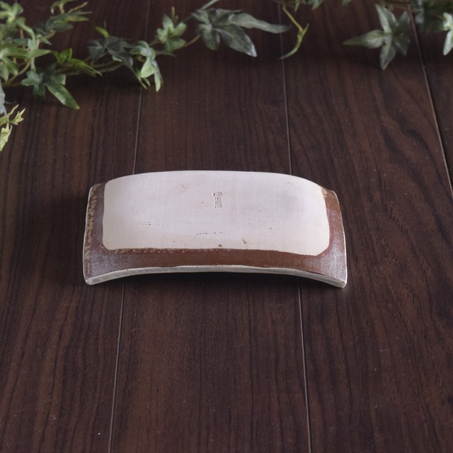 ＜板皿・取皿＞刷毛目