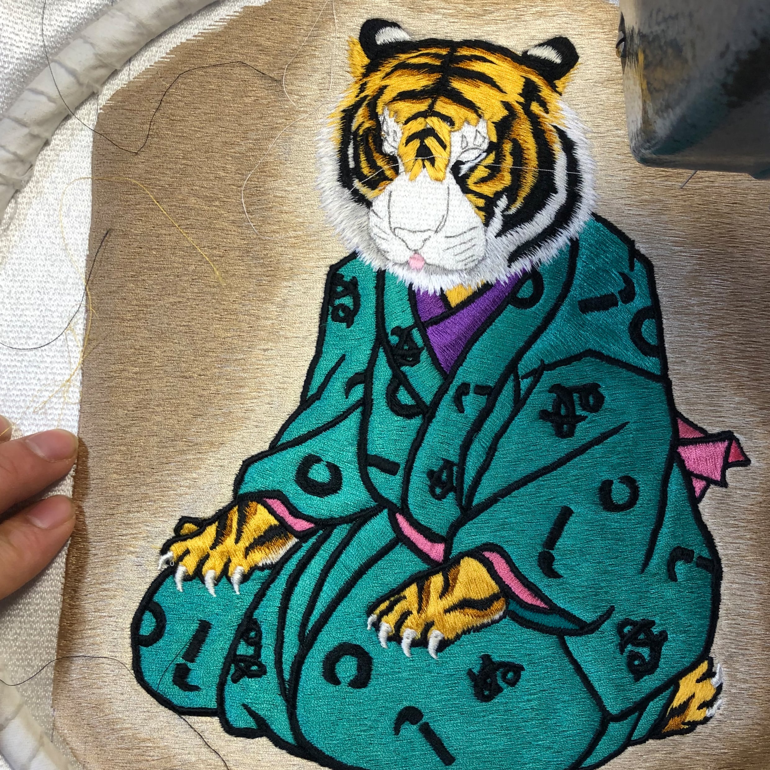 Tripping tiger刺繍パネル【横振り刺繍】 | SHISHUMANIA ONLINE STORE