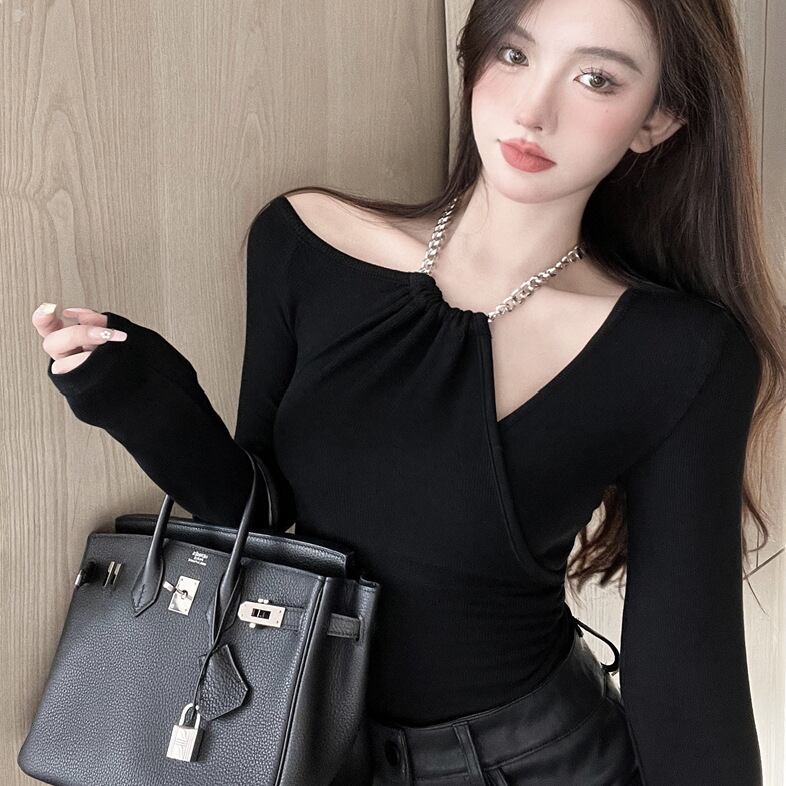 【新作】【送料無料】 ホットガール黒ホルターネック長袖 Tシャツ女性のための春 2023 新しいスタイルオフショルダー気質スリム痩身ボトミングシャツトップ 0258204076832