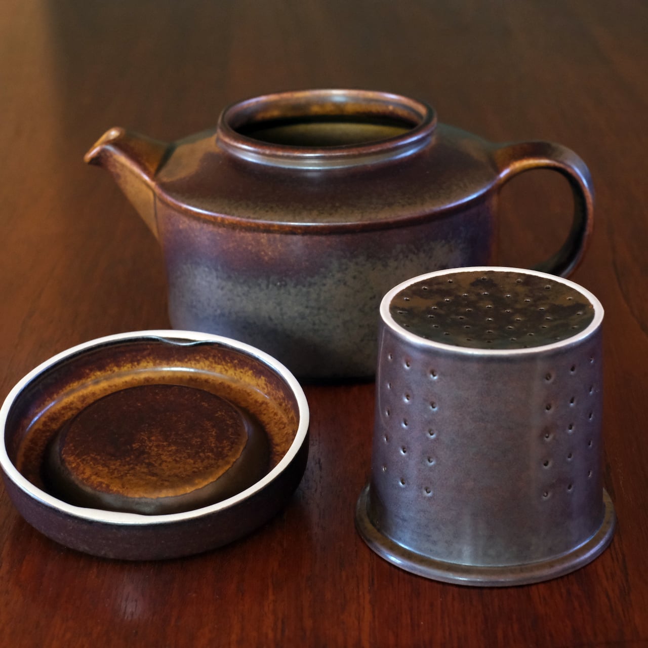 アラビア ARABIA ［ルスカ Ruska ティーポット ］Ulla Procope | TORi