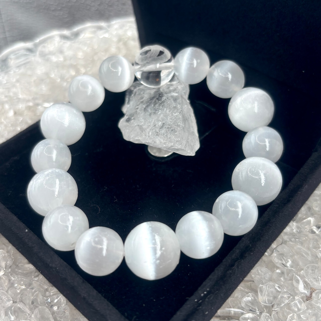 白蛇とセレナイト