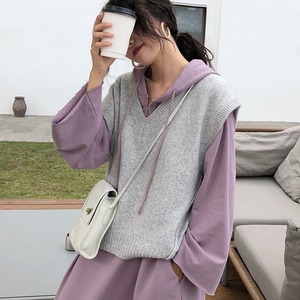 ニット ベスト ジャケット レディース 送料無料 3色 大人可愛い かわいい 大人女子 エレガント Vネック デコルテ 無地 春 秋 ガーリー 大人 学生 韓国系 お出かけ 外出 きれいめカジュアル 着回し ファッション デート コーディネート 重ね着 休日 特別な日 お祝い 記念日 メンズウケ カジュアル 普段着 春コーデ 秋コーデ 韓国 おしゃれ シンプル スタイル ゆったり 細見せ 韓国ファッション 長袖 オフィスカジュアル 30代 オフィス ワンポイント ママ ママコーデ