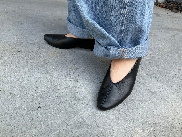 〖人気ブラック〗本革スリッポンパンプス｜痛くない・軽量・通勤OK（22.5〜26cm）