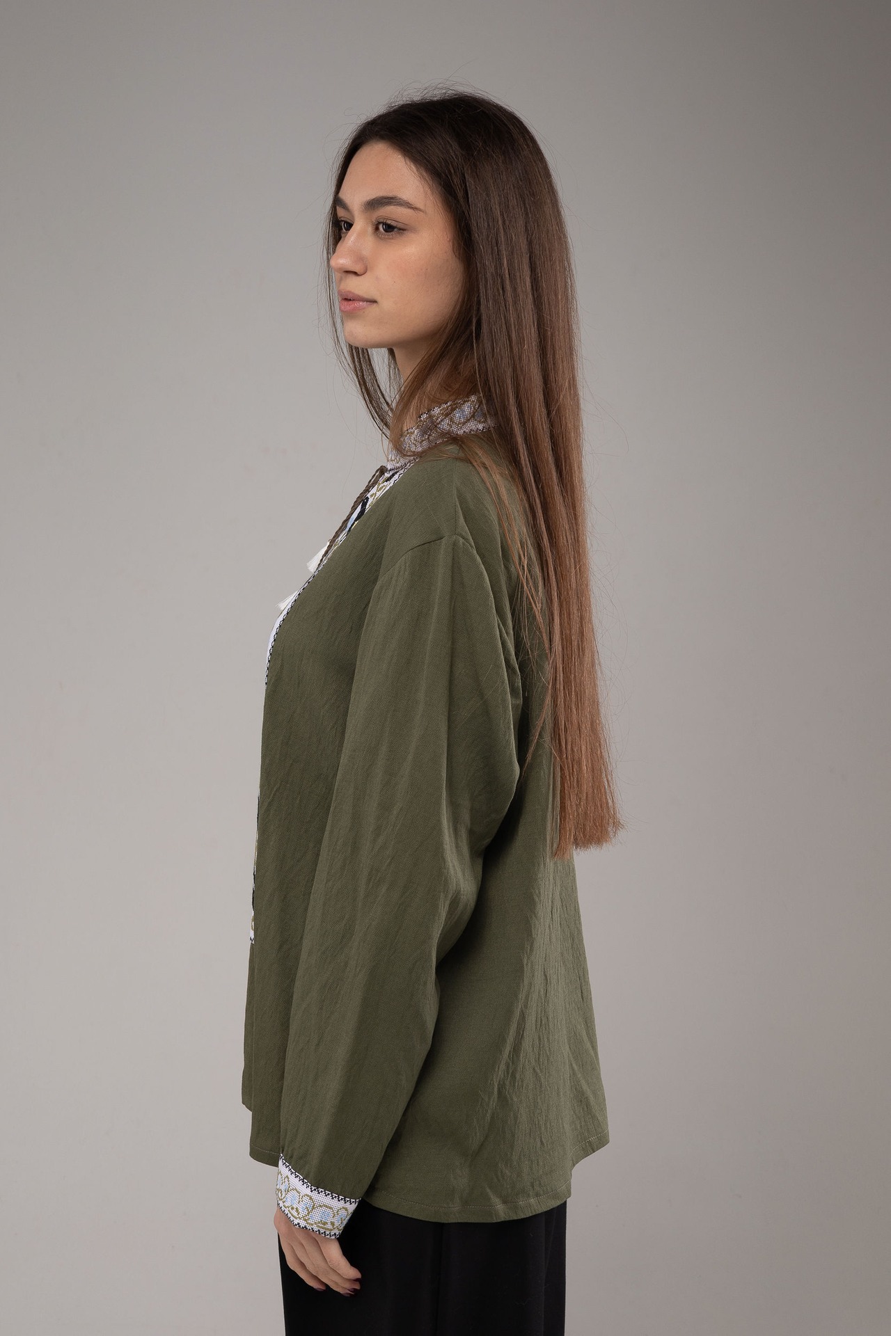 ウクライナ刺繍ヴィシヴァンカ　手刺繍　麻　レディース・フリーサイズ - 3