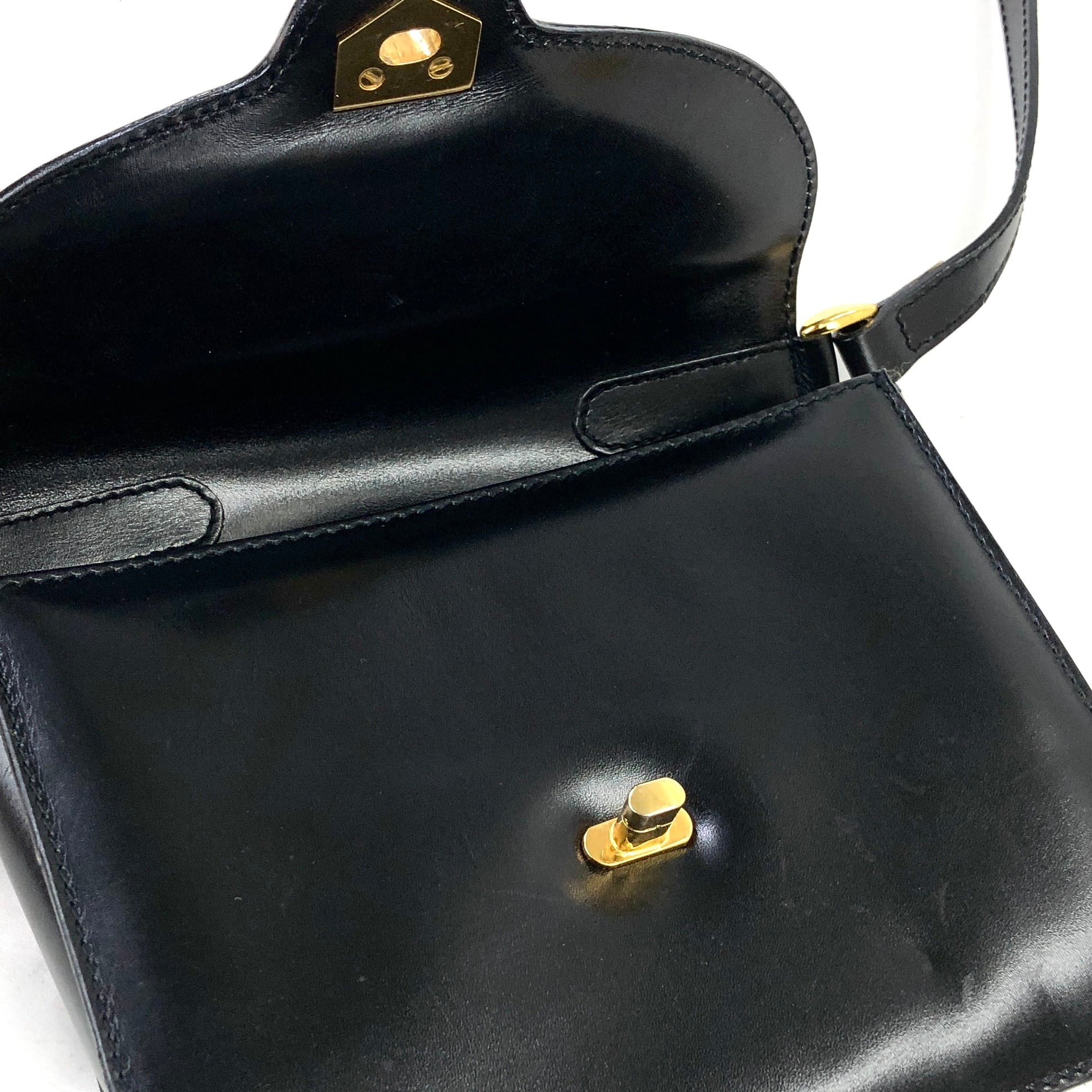 CELINE セリーヌ カデナ ターンロック レザー ポシェット クロスボディ