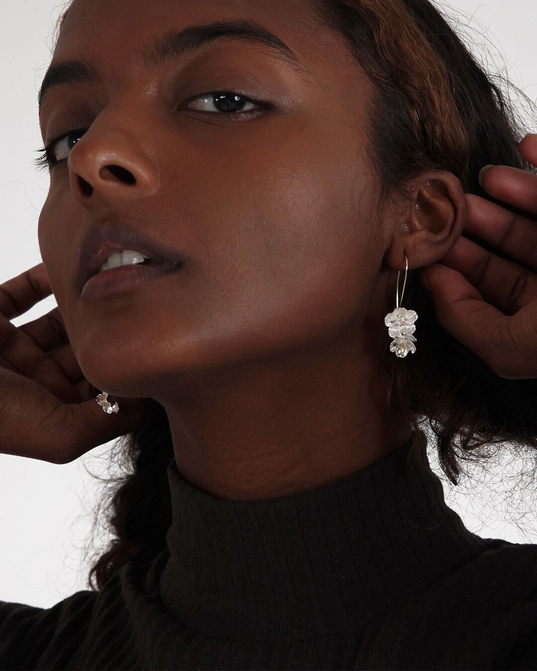 若桜 揺れるピアス | HENUN