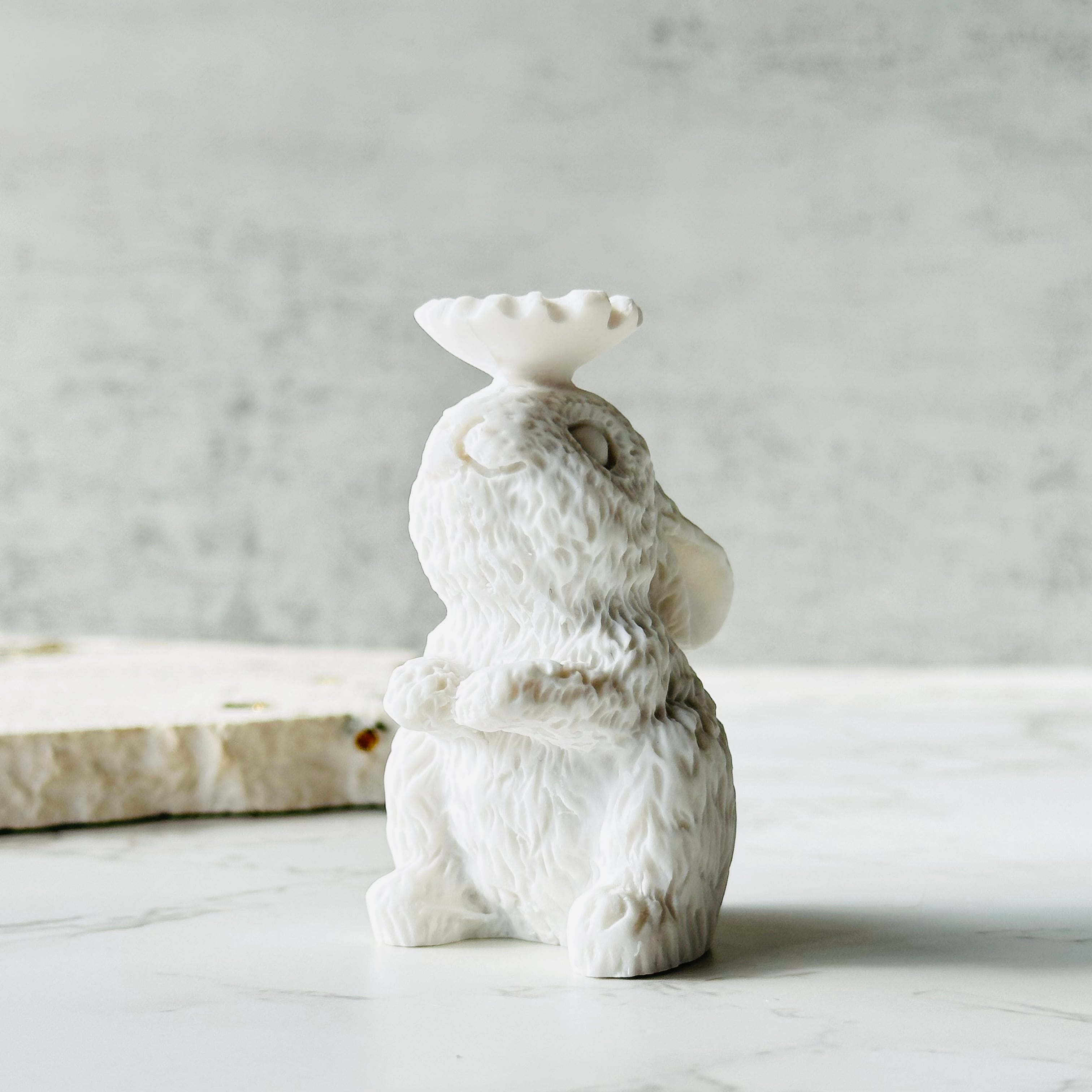 天然石スフィア台｜白いうさぎの可愛いインテリア台座 | Mt.Sophia