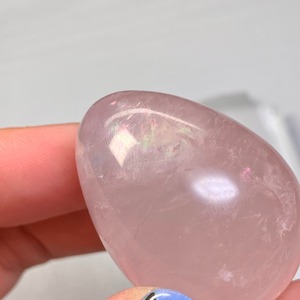 ころんと可愛い桃色ピンク・ローズクォーツたまご