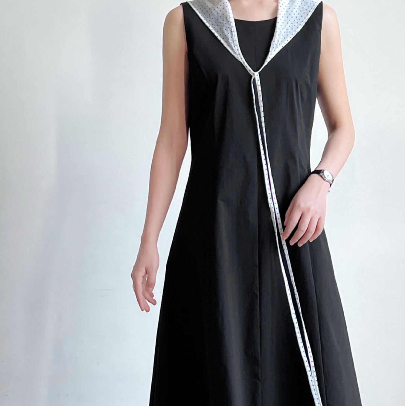 Polka dot lace sleeveless dress