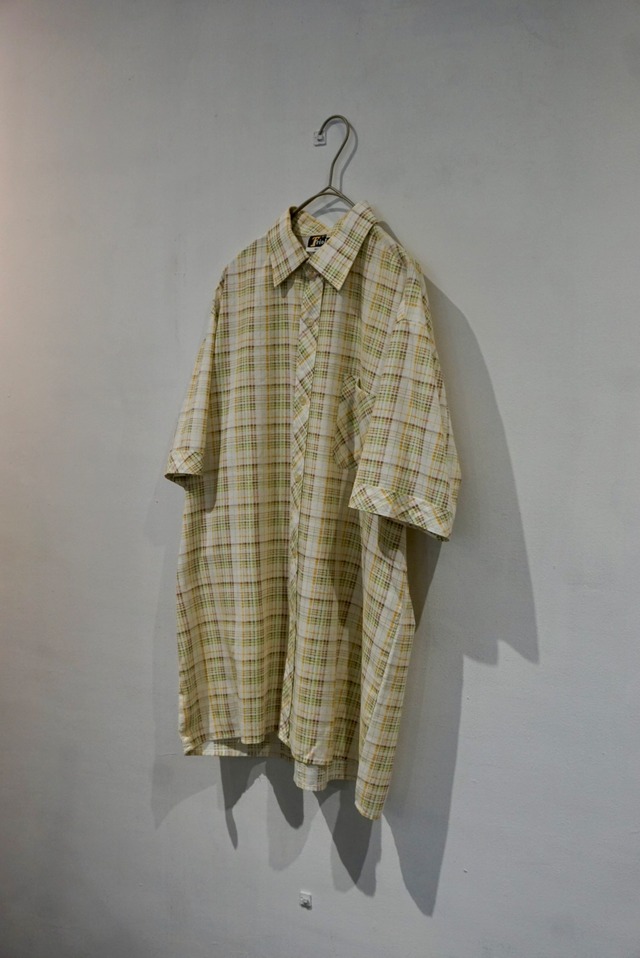 unknown plaid s/s shirt