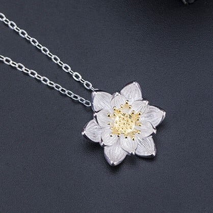 蓮の花のペンダント プレゼント ご褒美 N040 | Vary