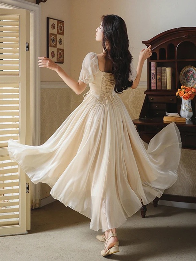 【0069】Party Chic Ballet Short Sleeve Dress