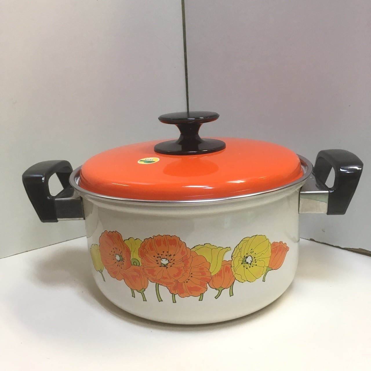 『廃盤』新品　マニーホーロー鍋 ピンク 花柄 廃盤』新品 マニーホーロー鍋 ピンク 花柄