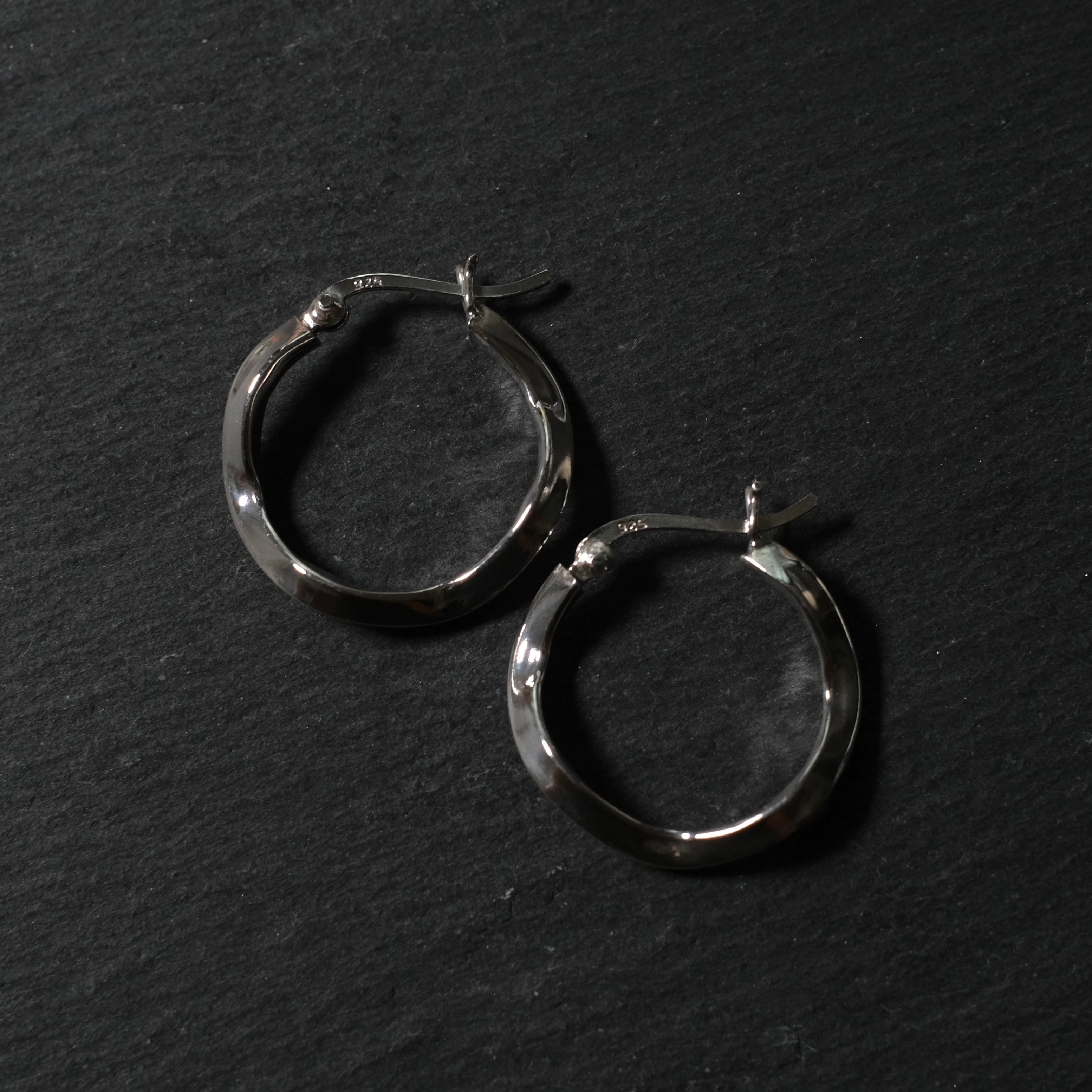 シルバー925 silver ウェーブワイドフープピアス/軽研磨仕上げ/両耳