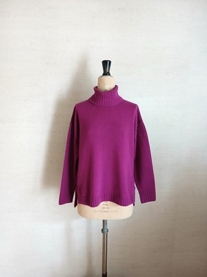 【Shiratakaknitichi】軽くてふんわり暖か♡ウール混タートルネックプルオーバー  プラム