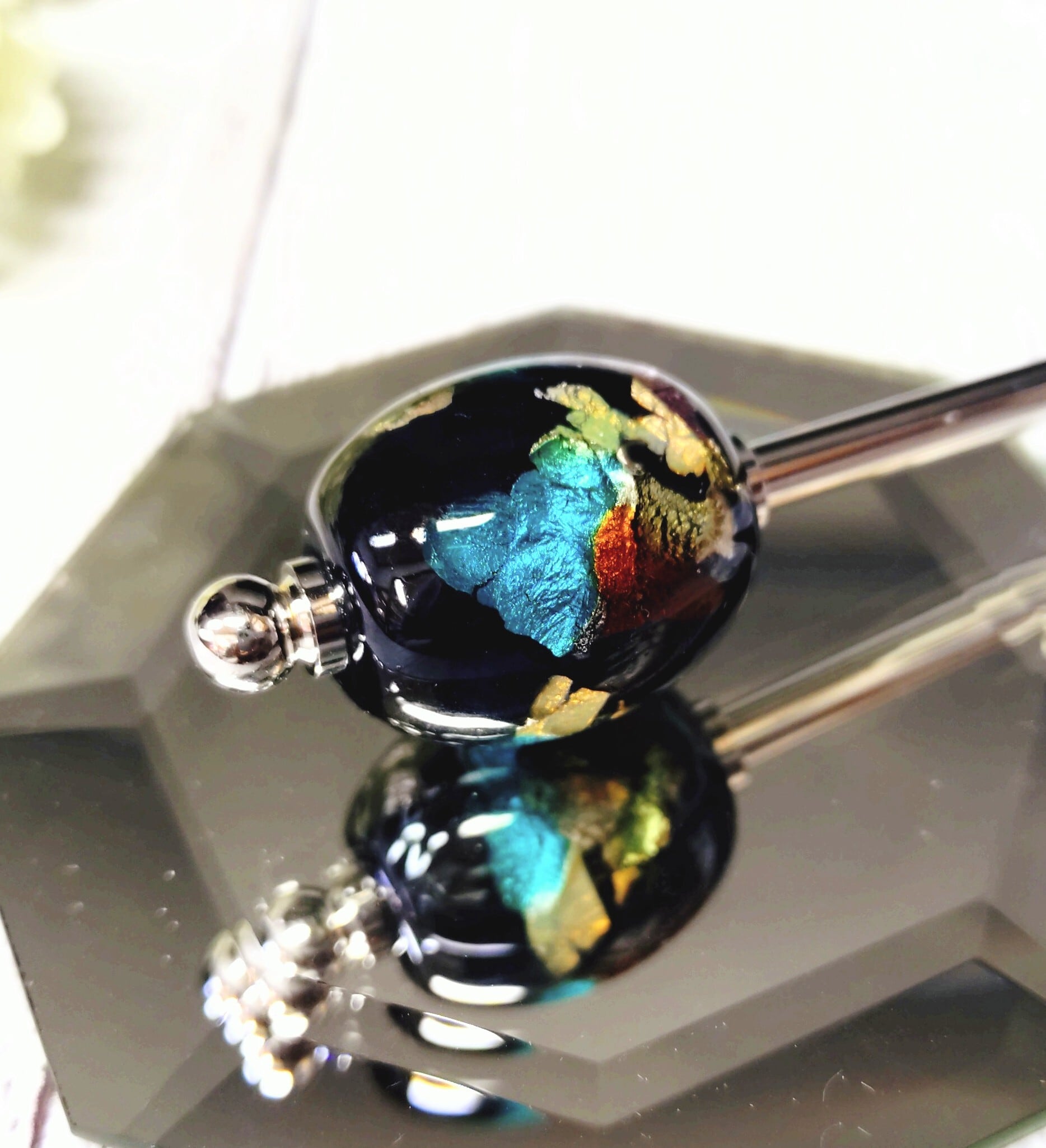 マルチカラーのホタルガラス・簪