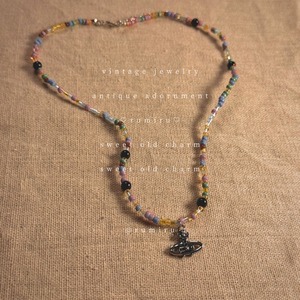 ハンドメイド 惑星モチーフ×レトロ ビーズ おしゃれ ネックレス