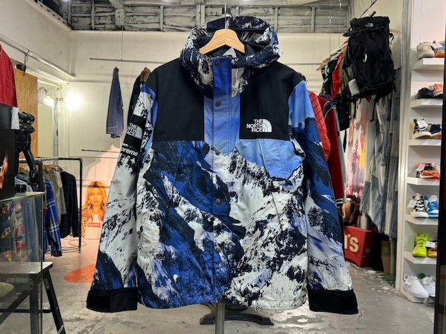 Supreme × THE NORTH FACE MOUNTAIN PARKA MEDIUM NP61701N 37570