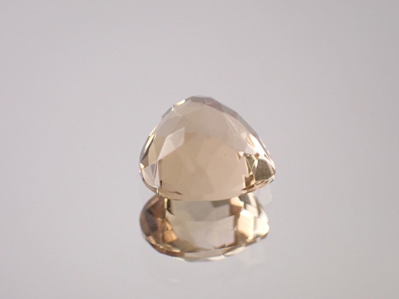 シトリン（ハートカット）　2.28ct　[C13‐636]