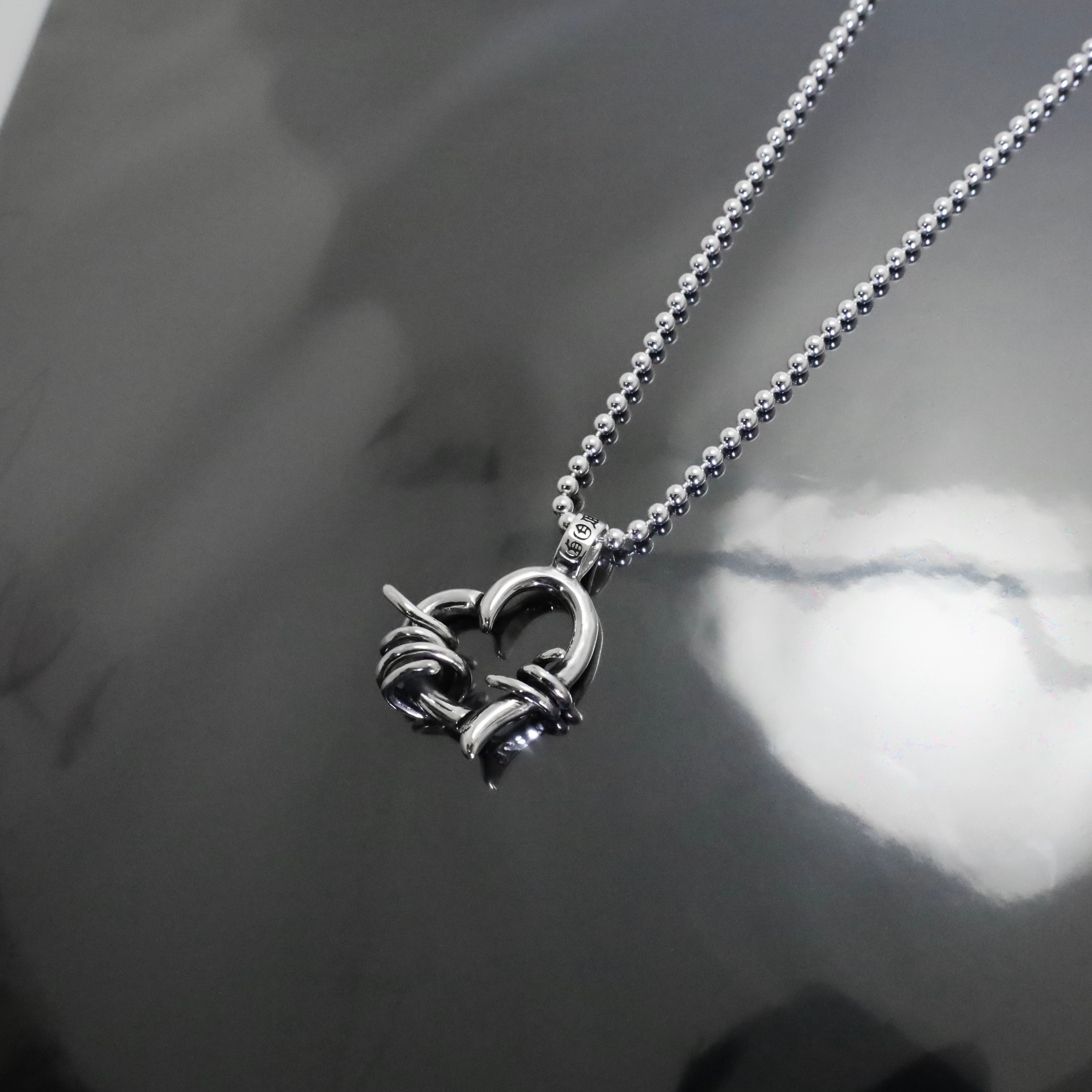 THORNY HEART PENDANT / ソーニーハートペンダント | GODSIZE THORNY HEART PENDANT / ソーニーハートペンダント | GODSIZE