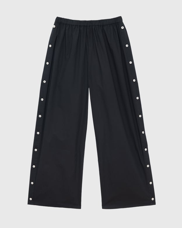 BASERANGE ベースレンジ フランス製 KONAK PANTS ウールニットパンツ XS BLACK イージー 定価31,900円 ボトムス【新古品】【中古】【BASERANGE】 楽天市場】BASERANGE ベースレンジ ニットパンツ KONAK PANTS TRKON RW