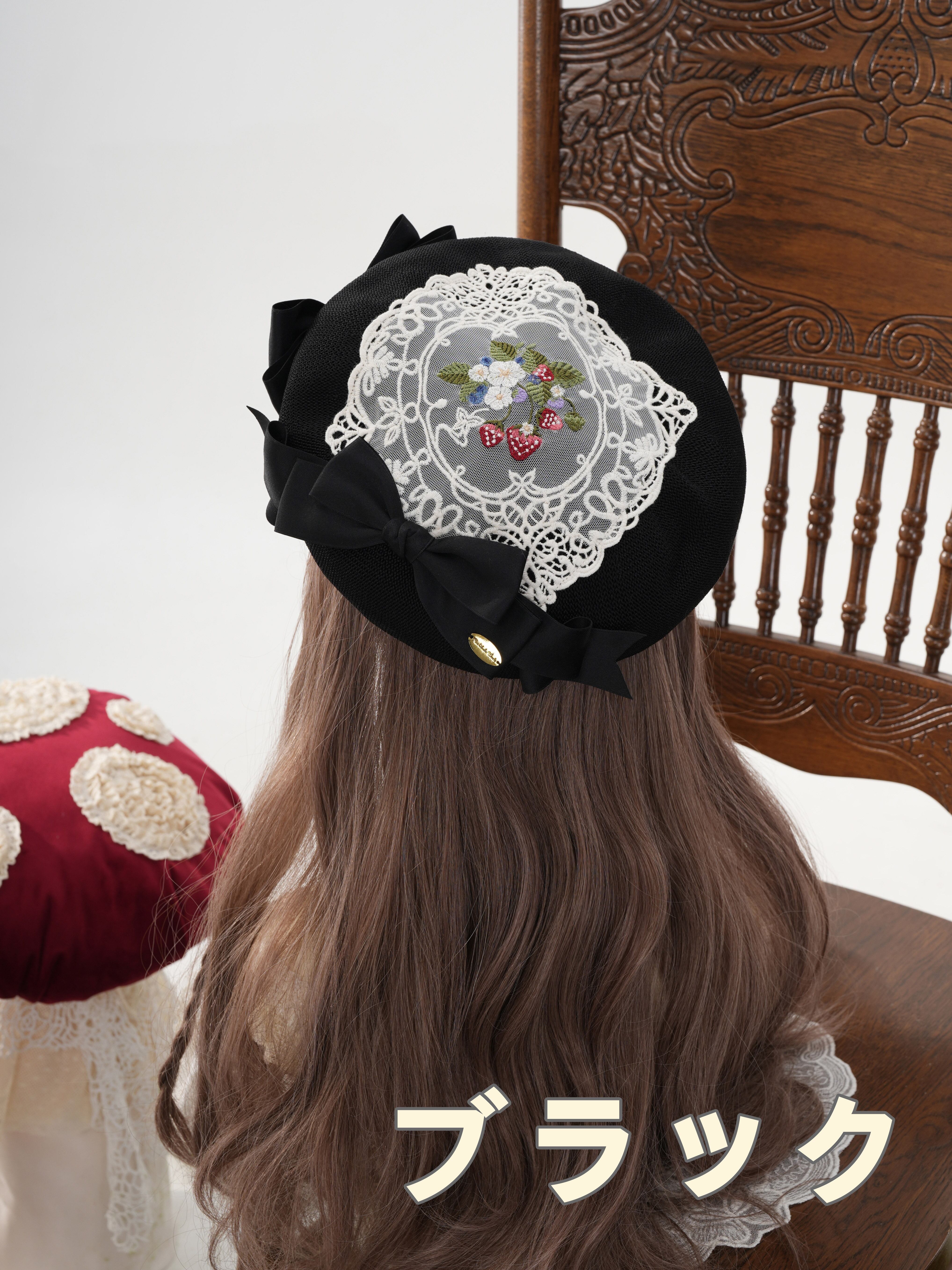 ストロベリー・リボンブーケ いちご刺繍ベレー | HoshibakoWorks