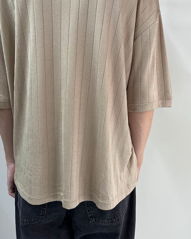oversized shiny T-shirt