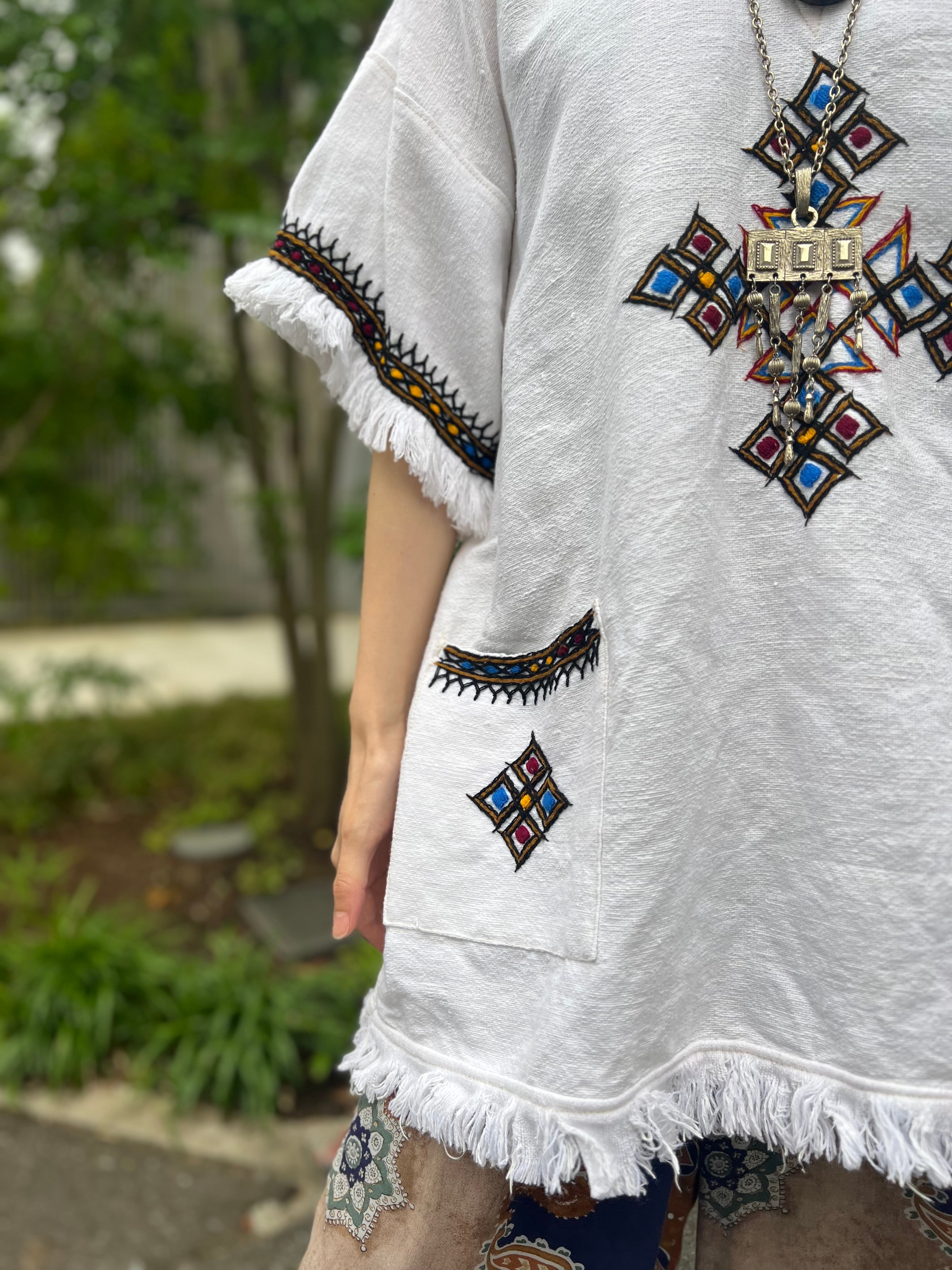 Vintage Ethiopia white × embroidery cotton tuni( ヴィンテージ