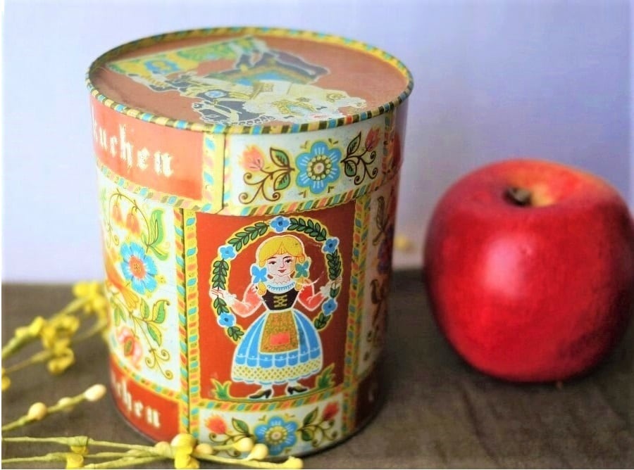 古いお菓子缶 ドイツ ヴィンテージレーブクーヘン クッキー缶 民族衣装チロル王様 スチール缶TIN缶