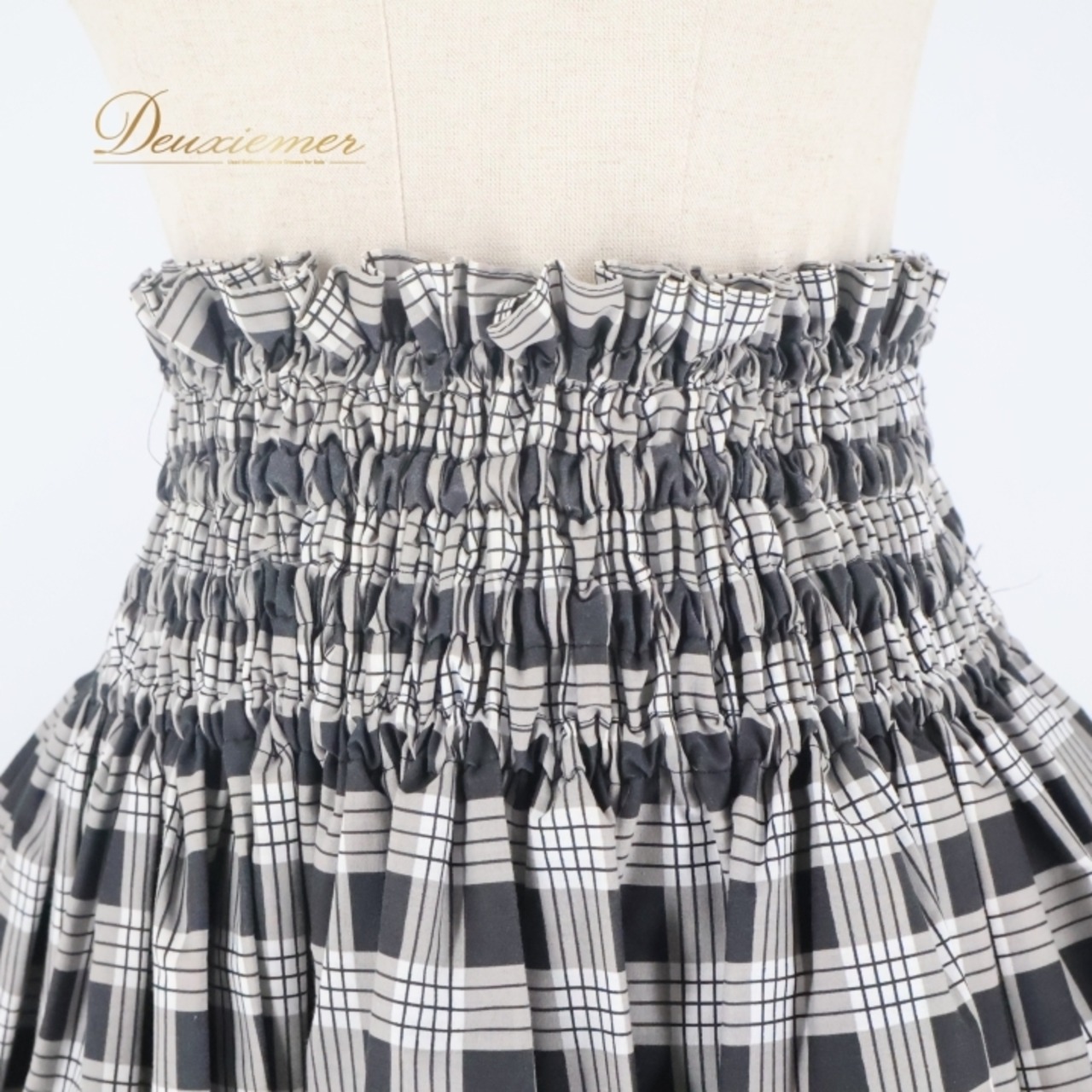 フラダンス 衣装 パウスカート ブラック系 マウナロア 日本製 プルメリア柄 チェック柄 ハワイアンプリント アロハ Maunaloa レッスン 練習 フラ ダンス かわいい おしゃれ 上品 華やか シングル スカート グレイ系 ホワイト系 イエロー系 黒 灰色 白 黄 プリントスカート レディース ダンス衣装 ハワイアンファッション カジュアル